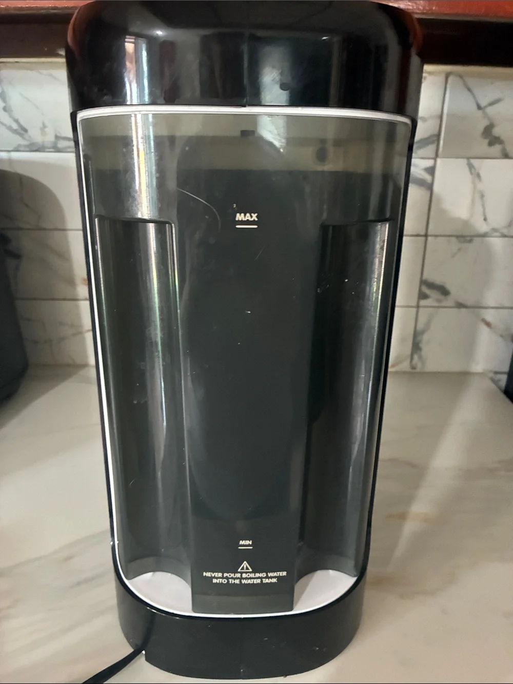 Baby Brezza White Automatic Formula Dispenser - One-Touch Powder Delivery